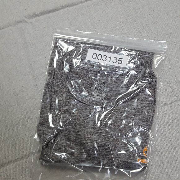 RealTree Shirt Mens Large Gray Pullover Casual Outdoor Athletic Spell Out Tee - Picture 10 of 10